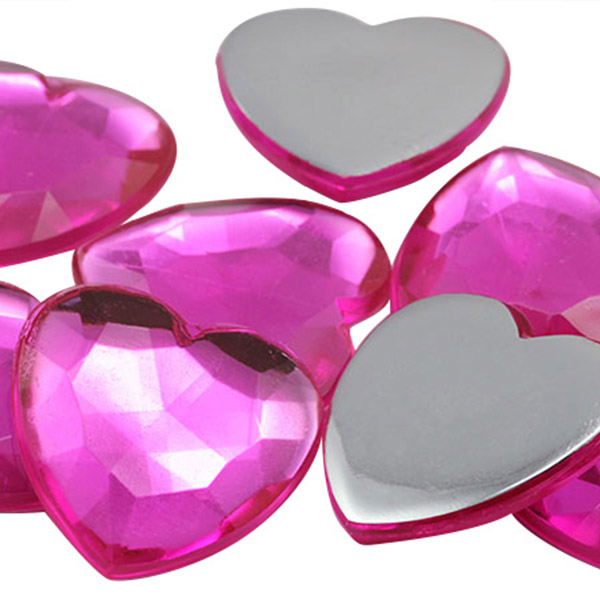 25mm Red Ruby Flat Back Heart Acrylic Jewels - 18 Pieces