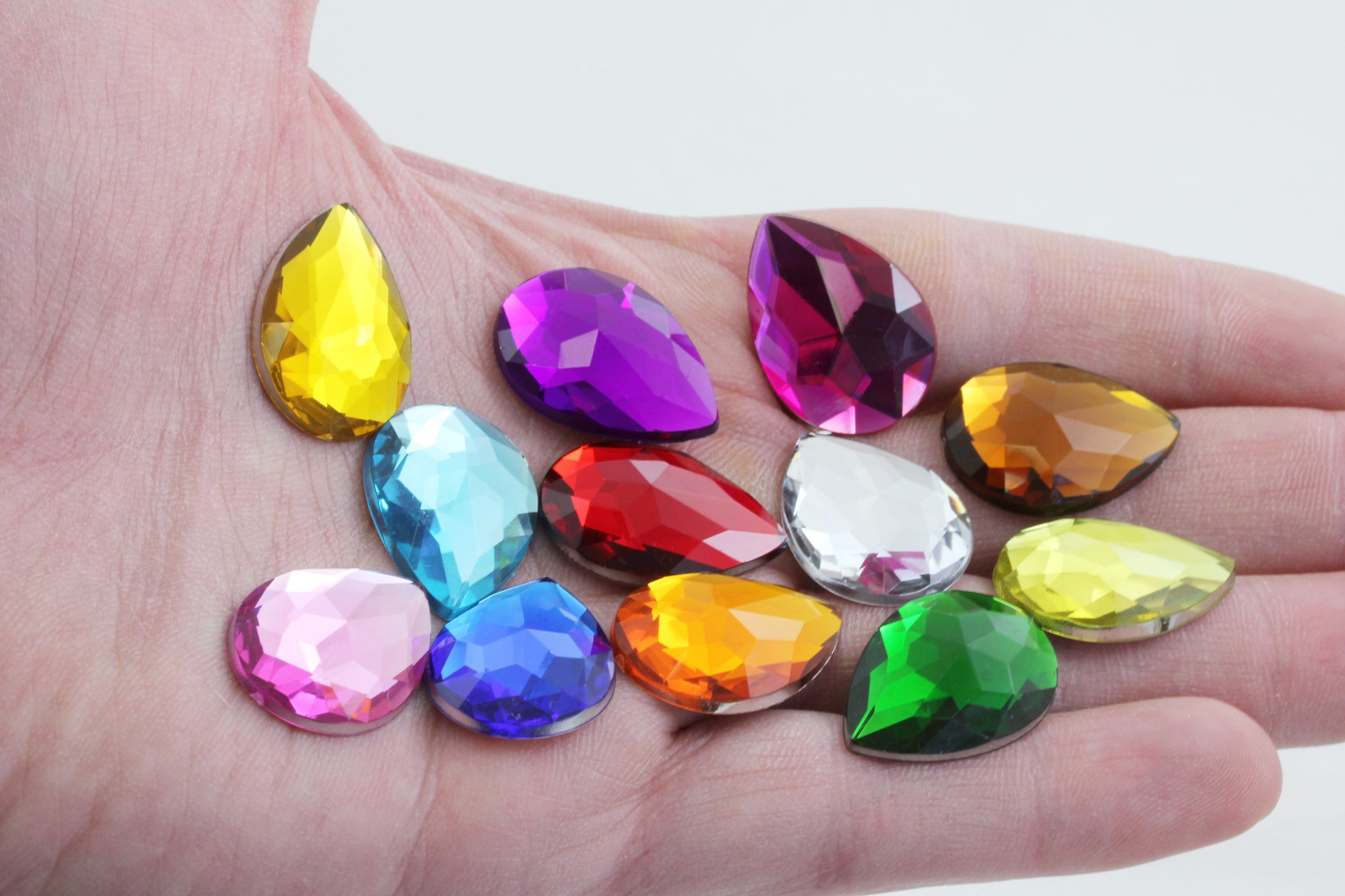 1 inch assorted colors multi pack multicolor teardrop flat back acrylic gems pear tear drop plastic rhinestones for craft gemstones body jewels face skin cabochons embellishments cosplay prop making jewelry making party diy crafts costume making scrapbooking high quality allstarco décor stones larp events film making