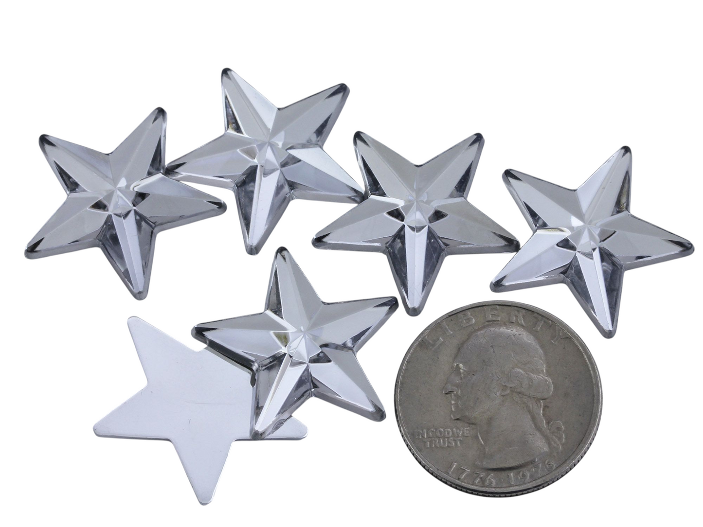 Kristallklare Stern-Edelsteine mit flacher Rückseite