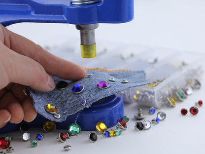 Starter Kit - Stud Setter Plus 1050 Rhinestone Rivets In 3 Sizes And 6 Assorted Colors