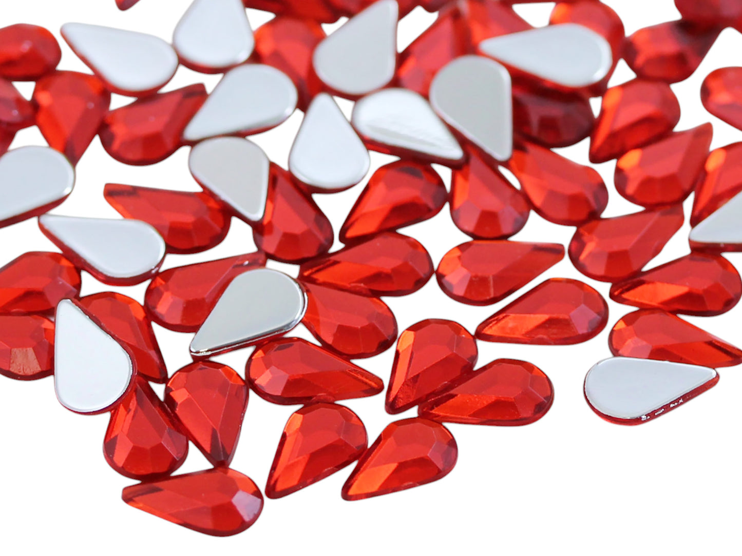 Roter Rubin Flache Rückseite Tropfen-Edelsteine