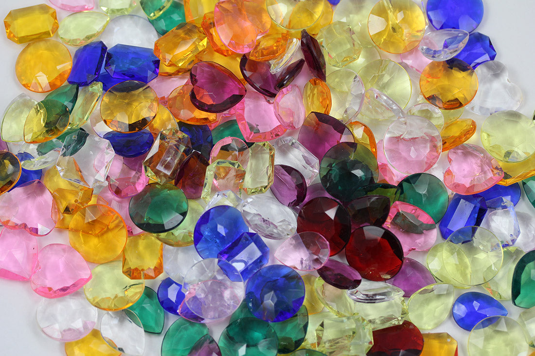 acrylic pointed back point back gems treasure jewels plastic gemstones for games parties pirate bounty hunt stones for treasure chests party favors center pieces table scatters theatrical swashbuckler jewels props larp easter egg hunt allstarco